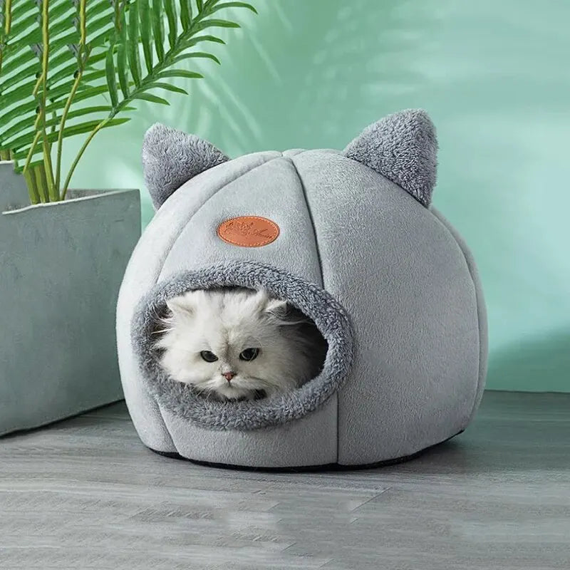 Comfortable Semi-Closed Cat Nest